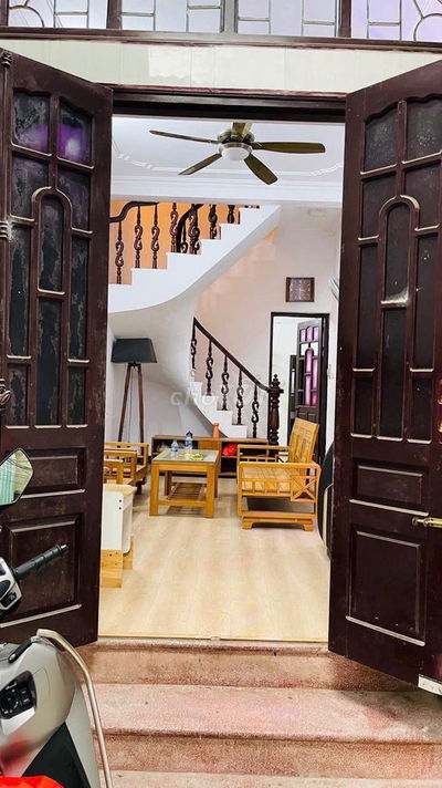 Chính chủ cho thuê nhà nguyên căn phố Trạm