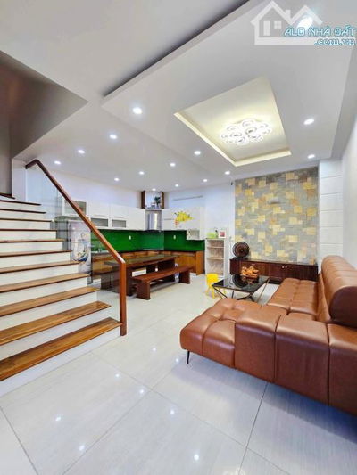 NHÀ 3 TẦNG MT BÌNH AN 7 – ĐƯỜNG 6M – HÒA CƯỜNG BẮC – ÔTÔ ĐẬU TRONG NHÀ – NHỈNH 6 TỶ