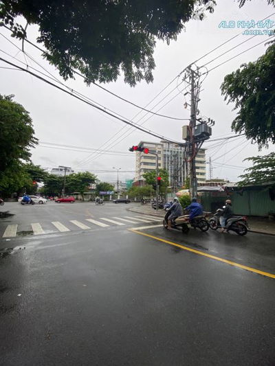 HÓT!!! BÁN NHÀ 3 TẦNG TRUNG TÂM THÀNH PHỐ, SẦM UẤT. NHÀ 3 TẦNG ĐẸP ĐƯỜNG PHAN ĐĂNG LƯU