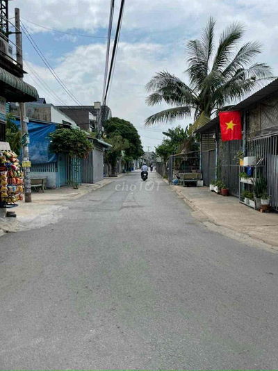 Bán lô đất rộng 234m mặt tiền nhựa buôn bán nhỏ lẽ giá bán gấp