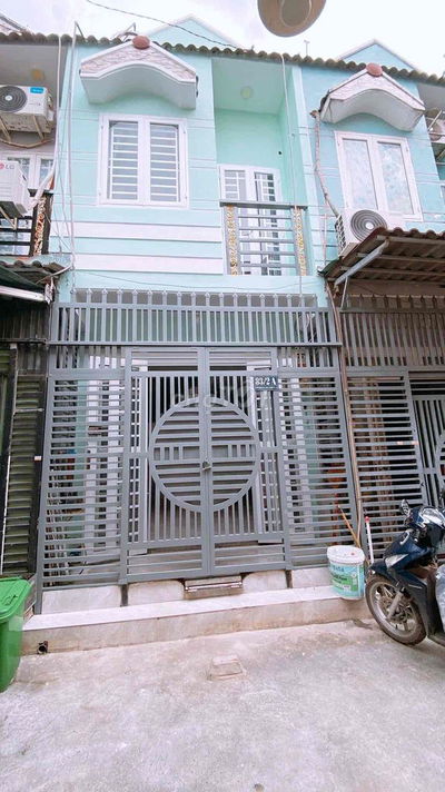 bán nhà thạnh lộc 27 gần ngã tư ga