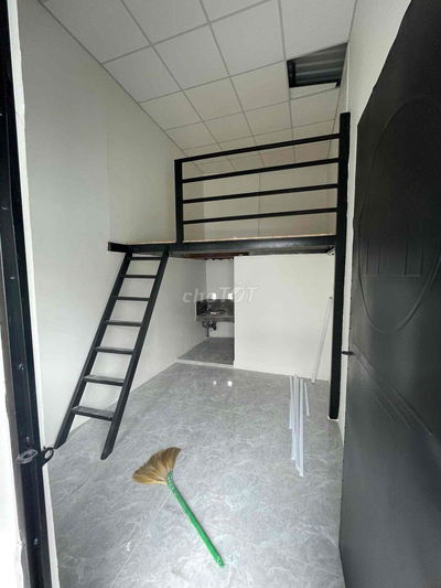 Studo 1 Gác phòng trống đối điẹn lotte Nguyễn Văn Lượng 1/10 ở