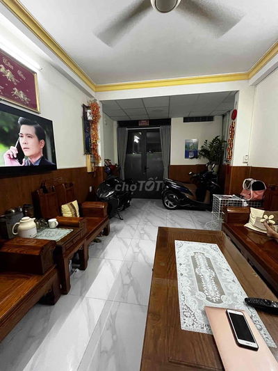 Hẻm xe hơi Nguyễn Văn Công, P.3 - Kế bên Phú Nhuận - Đi sân bay 5p