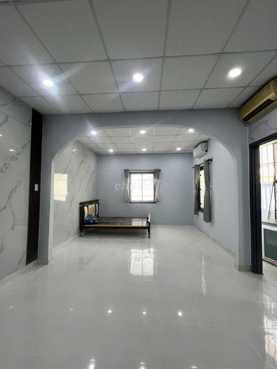 BÁN CĂN HỘ MỚI ĐẸP LẦU 3 NGUYỄN TRÃI TRUNG TÂM QUẬN 1