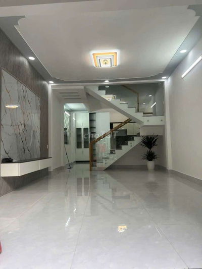 Hẻm xe hoi thông tch 18..2tâng 4×12..2pn 2 wc.giá 4ty180 tr con tl