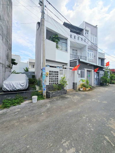 ĐẤT NỀN 60M2, 2 MẶT TIỀN ĐƯỜNG Ô TÔ, NGAY UBND PHƯỜNG, CHỢ LONG TRƯỜNG