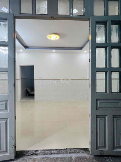 Nhà đẹp 4,5*10,5m 2PN 2/ ngắn Liên Ấp 234 Vĩnh Lộc A