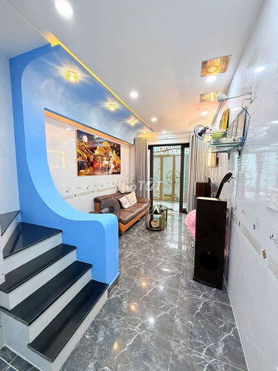 Cần bán gấp - Đường Phạm Văn Bạch - 60m2 - 2 tỷ