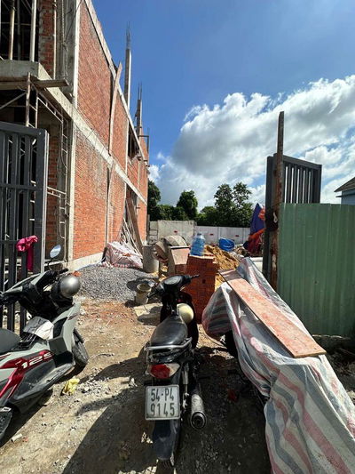 lô đất mặt tiền đường xã Hóc Môn 39-40, DT: 5x 19 CN 94,7 m2