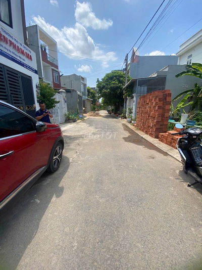 (3,62 tỷ /72m2) Quá rẻ- Bán lô đất ngay gần Vinhomes quận 9.
