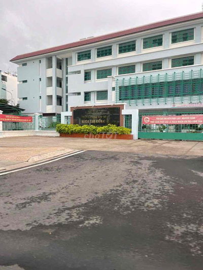 nhà căn hộ dịch vụ 3 tầng ngay tên lửa mới