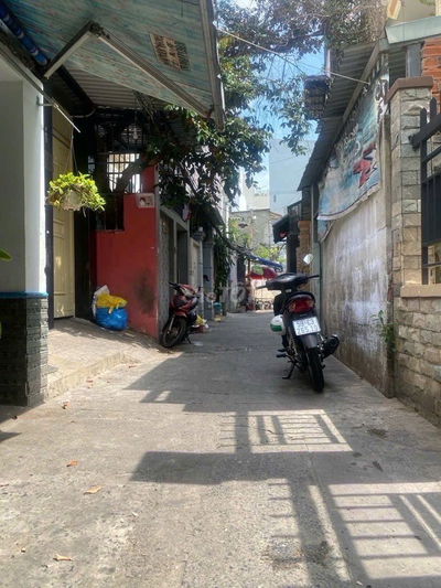 Bán gấp ,nhà trệt lửng ,116m2 ,3 PN ,tiện xây CHDV, Xóm Chiếu ,Quận 4.