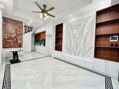 💯% Nhà chuẩn Phố Trạm - 5 tầng đẹp long lanh - gần ngay cầu Vĩnh Tuy