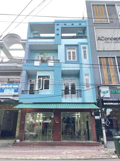 Nhà nguyên căn, mặt đường Phan Đình Phùng.