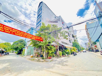 Đón đầu rạch Xuyên Tâm - Biệt thự mặt tiền H47 Bùi Đình Tuý,