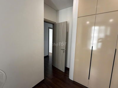 Bán CC Masteri West Heights toà A. Giá 9.1 tỷ, S : 80m2, 3PN + 2WC