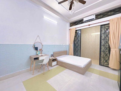 CHDV STUDIO SÂN SAU GIẾNG TRỜI NGAY VÒNG XOAY DÂN CHỦ - CHỢ BẾN THÀNH