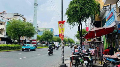 Nhà Mặt Phố Mặt Tiền Đường Hồng Bàng