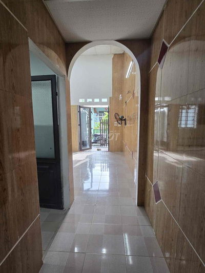 Chính chủ bán nhà trường chinh 956 giá chỉ 2ti3 TL