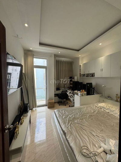 Nhà 1 Trệt Lửng 3 Lầu 3,5x8m Nở Hậu đường số 6 Vĩnh Hội