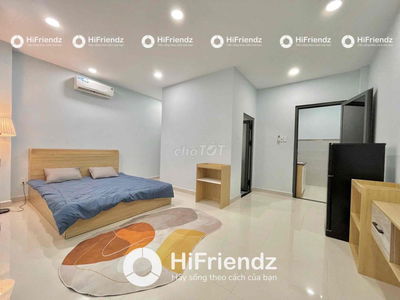 SIÊU BỰ NHÀ MỚI 100% BAN CÔNG TÁCH BẾP FULL NỘI THẤT VÒNG XOAY PHÚ LÂM
