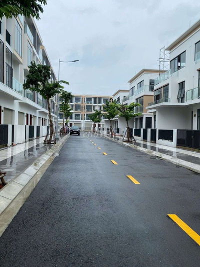 Bán biệt thự T&T Long Hậu. 10x20 3 Tầng. Giá gốc CĐT 8.6 Tỷ