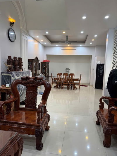 Căn biệt thự đường 23, HBC. Biệt thự 1 trệt 3 lầu thoáng mát gần sông