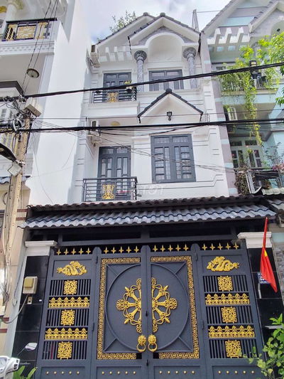 Cho thuê nguyên căn  lk 4-5, 4 tầng btct, hẻm 8m, 4 PN, có sân thượng