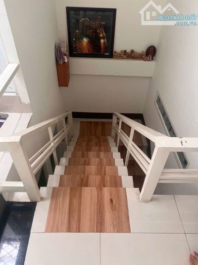 NHÀ MẶT PHỐ ĐƯỜNG TÔ HIẾN THÀNH, GIÁ TỐT