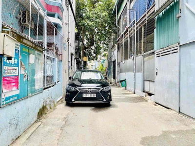 Nhà 32m2 Full nội thất ngay CV làng Hoa, P8, chỉ nhỉnh 5ty.