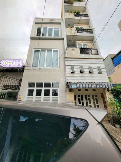 Gấp bán Nhà đẹp 3 Tầng 3PN Hẻm Xe hơi ngay TT P.16 Chỉ 5.35 tỷ còn bớt