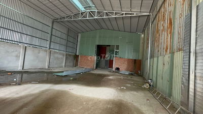 Cho thuê kho xưởng 800m2 mới xây, mặt tiền Nguyễn Văn Ràng, Nhà Bè