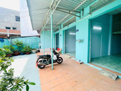 Cho Thuê Nhà 3 Căn Nhà Liền Kề  Lý Thánh Tông - 3,5 x 15m - Đường 5m