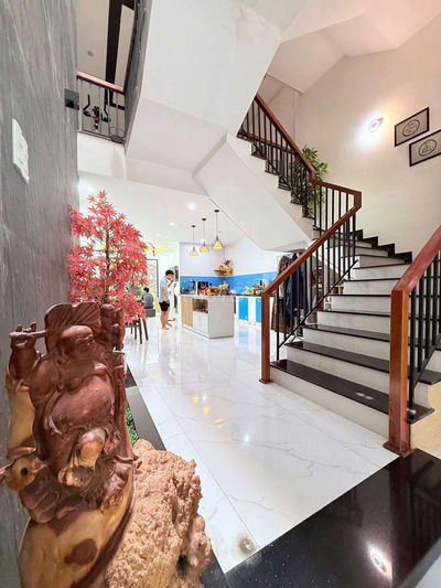 NHÀ 3 tầng MT Đường 7m5 LÊ ẤM, sát sân bóng, gần NGUYỄN PHƯỚC LAN