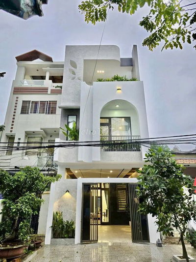 🏡 BÁN NHÀ NGAY CHỢ BÌNH CHÁNH - 2TỶ8 1TRỆT 2LẦU – SỔ HỒNG TRAO TAY.