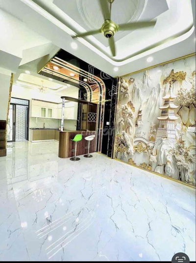 Nhà nguyên căn mới xây 3 tầng 4 phòng ngủ 4wc Lã Xuân Oai
