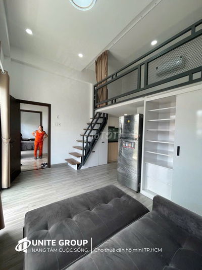PHÒNG CÓ GÁC FULL NỘI THÁT  40m2 BAN CÔNG LỚN Ở BÌNH THẠNH GIÁP Q3,Q1
