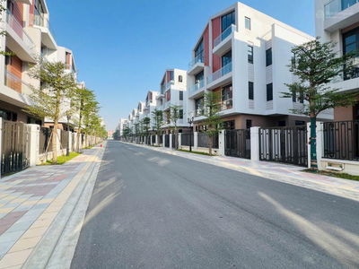BÁN NHANH CĂN LIỀN KỀ 64M , CĂN ĐƠN GIÁ RẺ NHẤT DỰ ÁN VIN 3- TỔNG GIÁ HƠN 8 TỶ -MIỄN PHÍ DV 10 NĂM