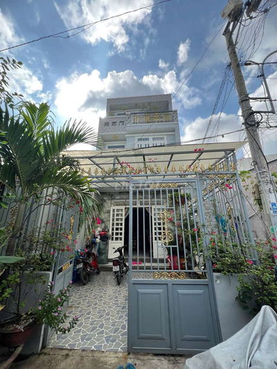 Bán nhà 2 Lầu 4,6 X 18 gần chợ 26/3 Bình Tân - giáp Tân Phú