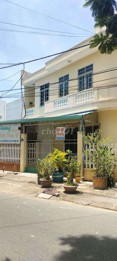 Phòng trọ mặt tiền gần sát chợ Non Nước