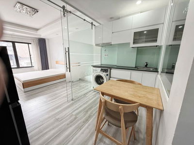 Cho thuê căn hộ quận 1, dạng 1PN, máy giặt riêng, thang máy, mặt tiền