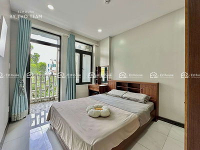 Căn Hộ Cao Cấp Full Nội Thất, Có Bancol thoáng, ngay ngã tư hàng xanh,