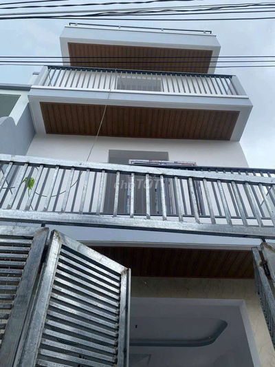 Nhà vĩnh Phú mới xây