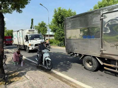 Đất mặt tiền Đ.Song Hành,DT: 8,50 x 33 (271m2) 5 phút ra chợ Hóc Môn