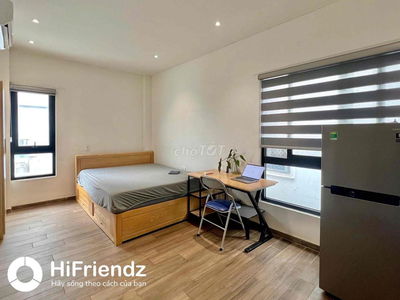 Studio Full Nội Thất – Gần ĐH UFM & Chỉ 5 Phút Qua Q4 – Thiết Kế