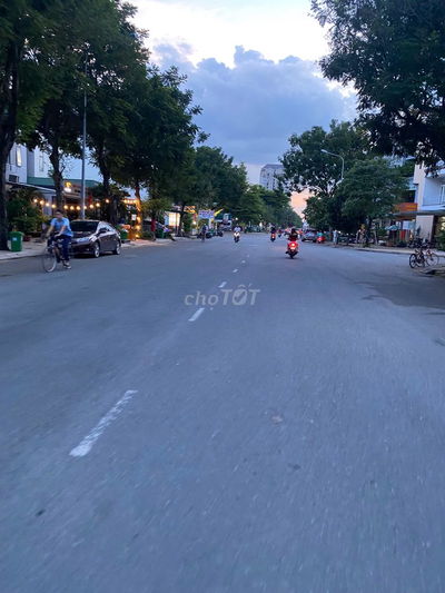 Lô đất Khang điền intresco phước long B, DT 160 khu vip, giá đầu tư