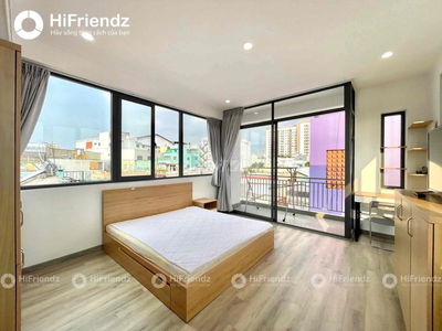 PHÒNG RỘNG HƠN 40M2 BAN CÔNG CỬA SỔ THOÁNG SÁT NGAY Q5