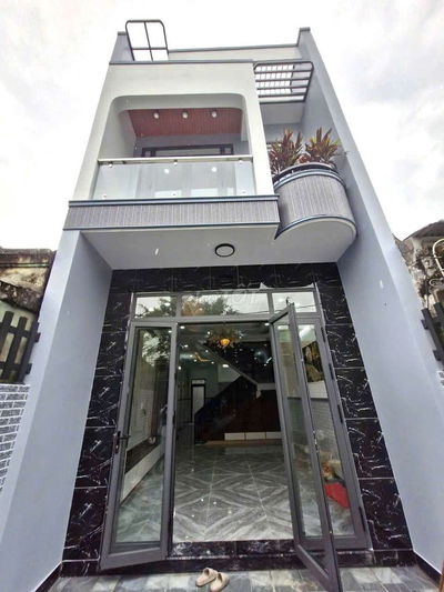 NHÀ MỚI 100%🫰4M×20M..GỒM 3 NGỦ + 1 PHÒNG THỜ