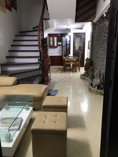 Cho thuê nhà phố ngõ 324 Thụy Khuê - 45m² x 5 tầng, 4 ngủ