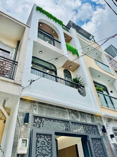 NHÀ HOT NÈ!! Cho thuê nhà 158B Hoàng Hoa Thám, Nhà mới 100% DTSD 400m2